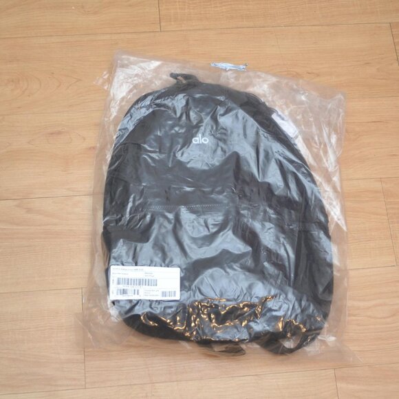 Alo Yoga Neoprene Backpack with Pouch Black BNWT - Picture 4 of 9